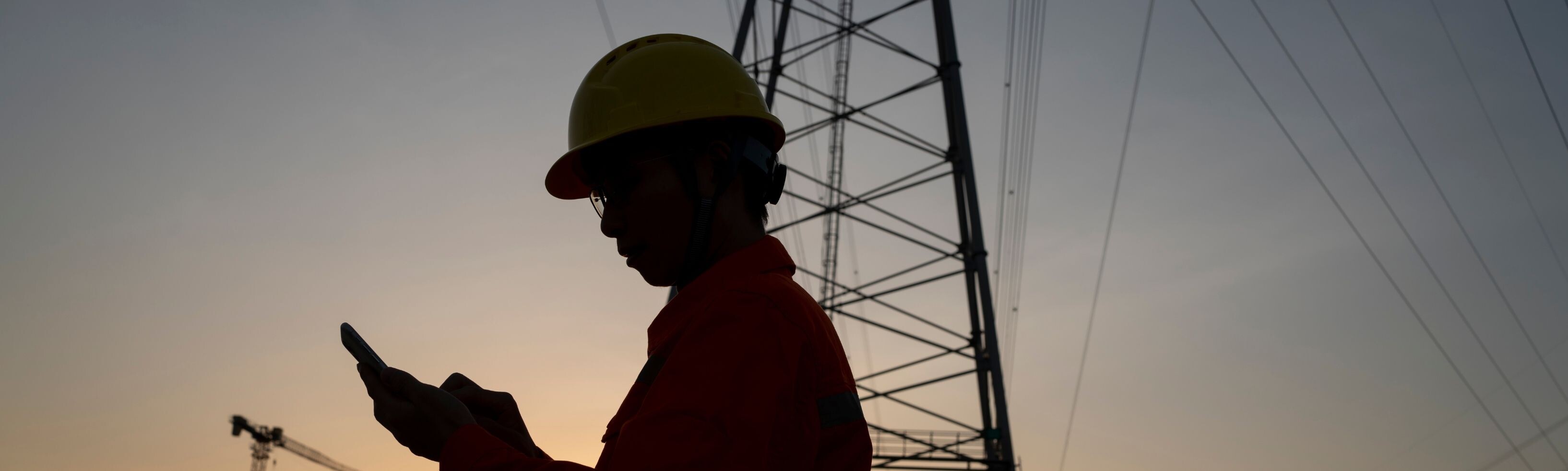 İş Güvenliğinde Yalıtkan İş Ayakkabının Önemi ve Kullanımı