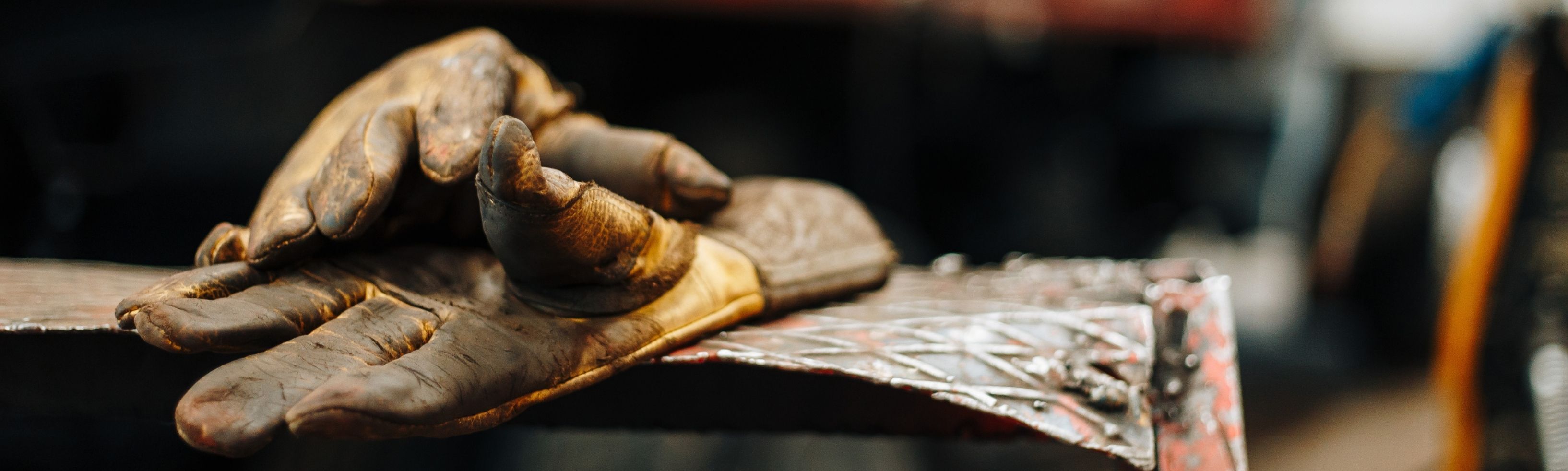 İş Güvenliği Eldiveni: Çeşitleri ve Kullanım Alanları